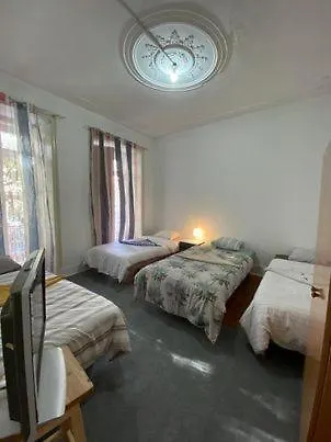 バングラ ホステル *