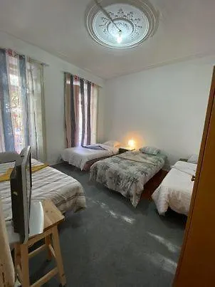 Bangla Albergue